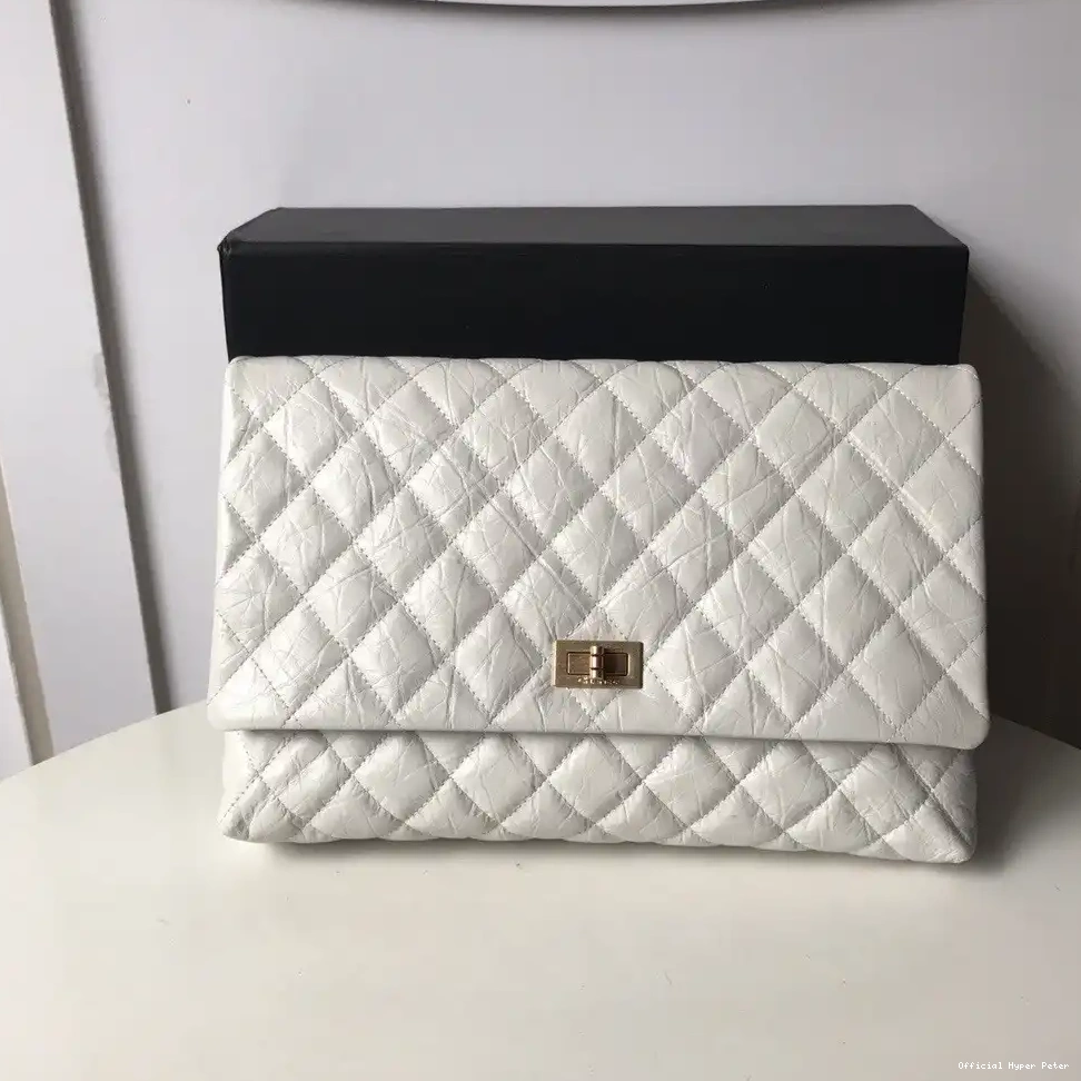 CHANEL CHANELUTCH 0517